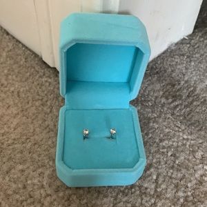 1/4 carat real diamond earrings